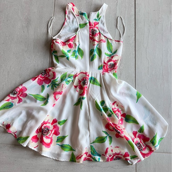 Yumi Kim White Rosebud Floral Happy Hour Silk Flare Dress Size S - Picture 12 of 14